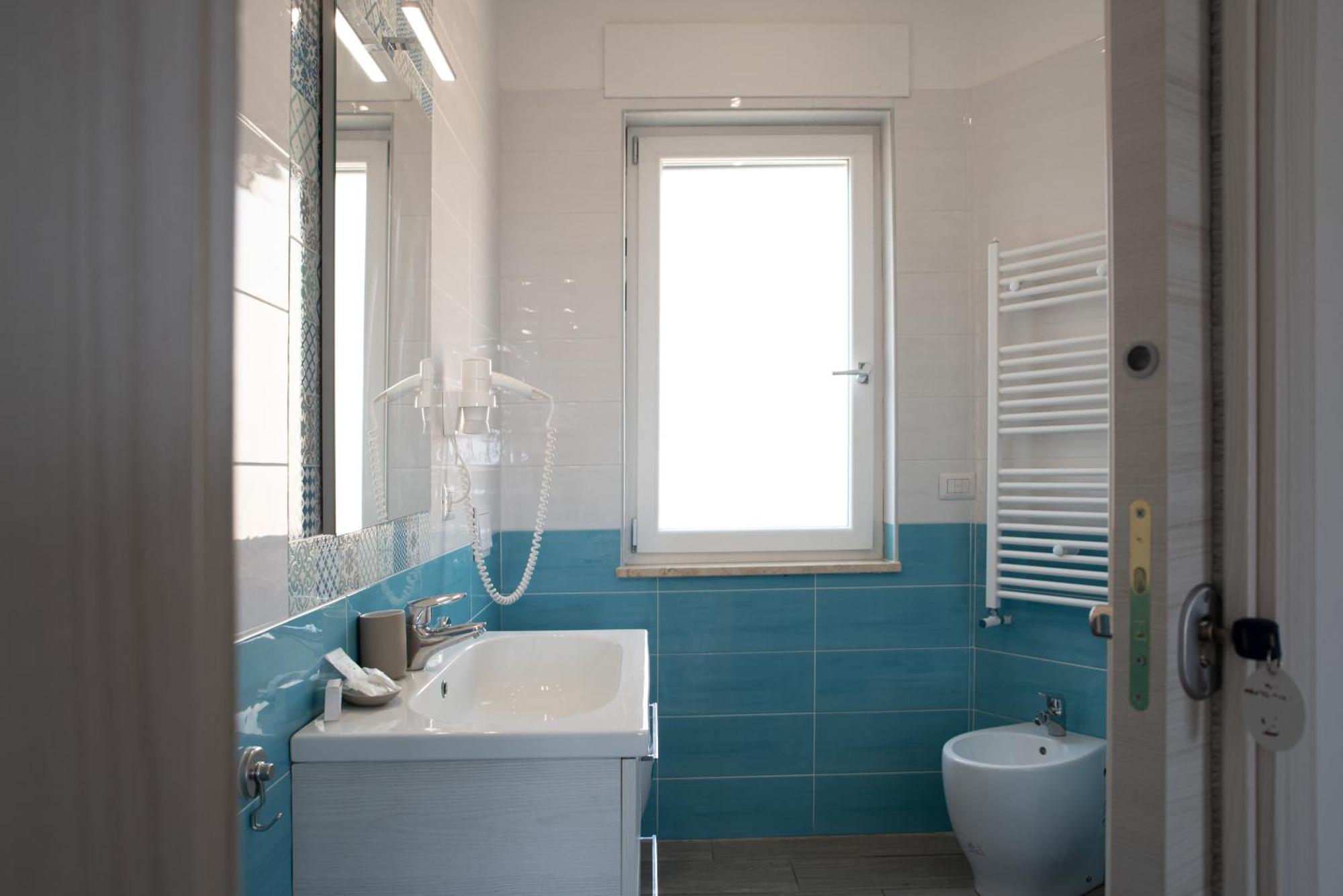 B&B Monteleone ,12 Napoli Bagian luar foto
